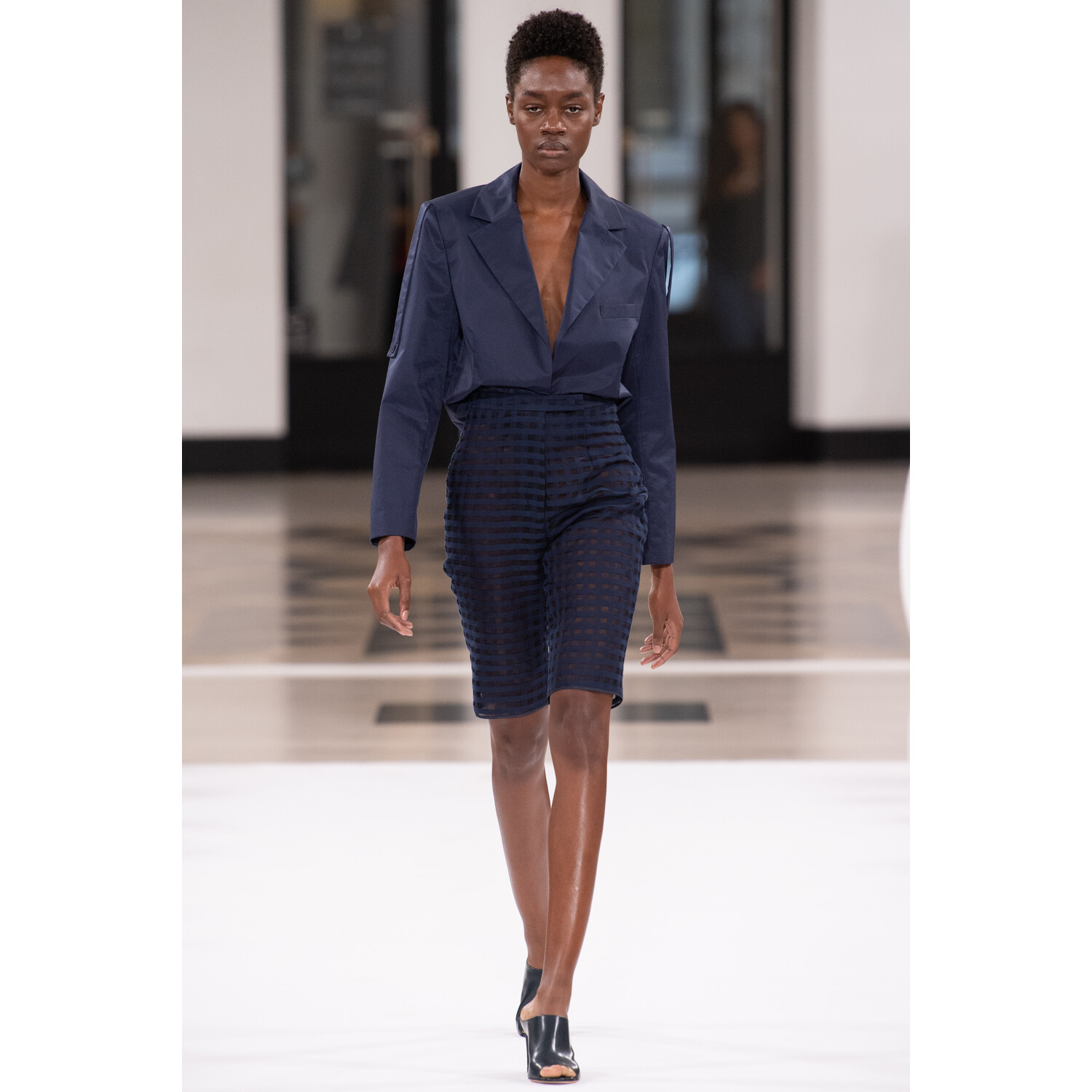 Фото Nobi Talai Spring 2019 PFW / Nobi Talai весна-лето 2019 Неделя моды в Париже